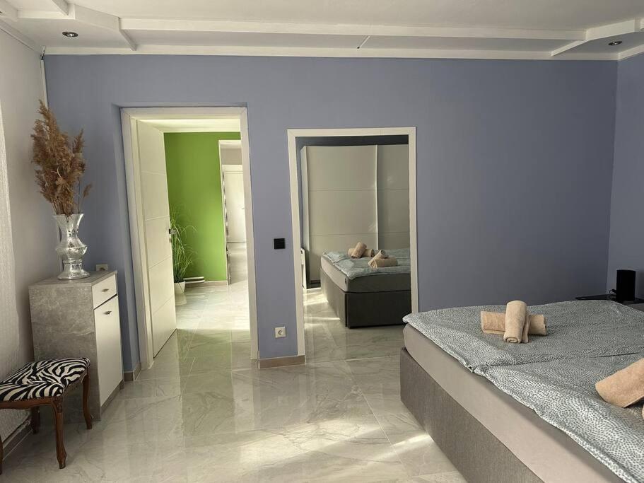 파른도르프 Outlet Center House, Pool-Jacuzzi-Garden-Sundeck 빌라 외부 사진