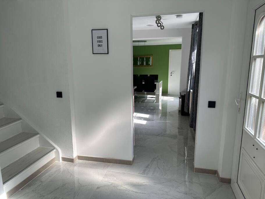 파른도르프 Outlet Center House, Pool-Jacuzzi-Garden-Sundeck 빌라 외부 사진